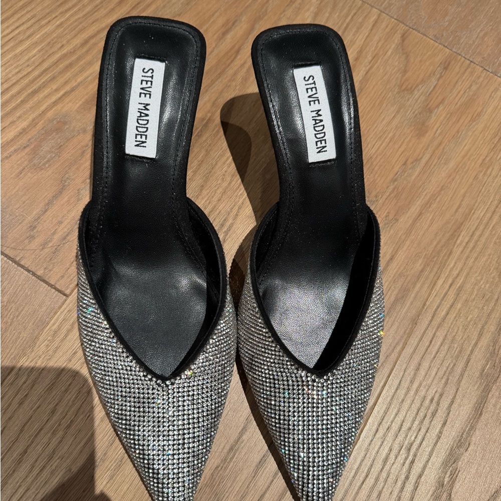 Steve Madden Black and Silver Mules